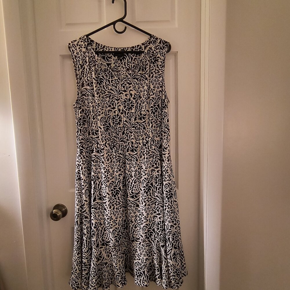 Talbots Sleeveless Black & White Dress - Size 14